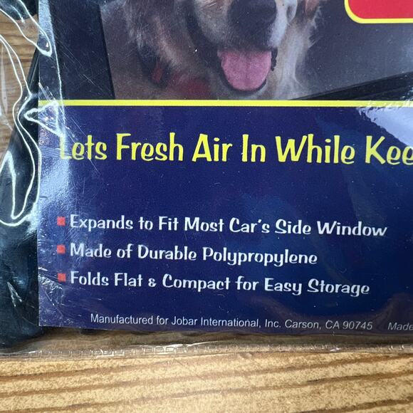 Car Truck Expandable Window Pet Gate Dog Cat New Sealed Lets Air In Pet Parade - Picture 6 of 6